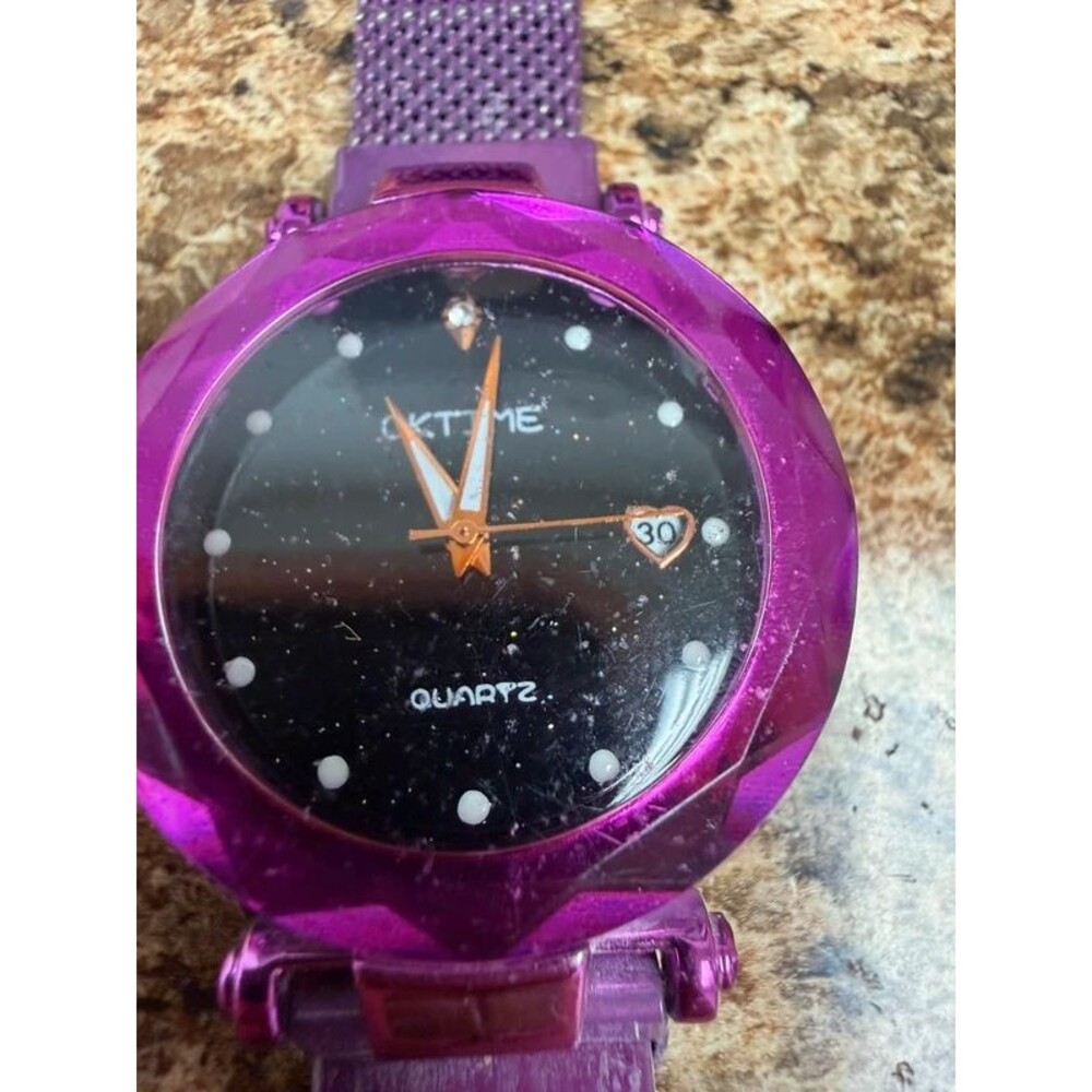 Purple Mesh Band Watch Black Dial Date Quartz Magnetic